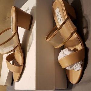 Sandal with low heel
